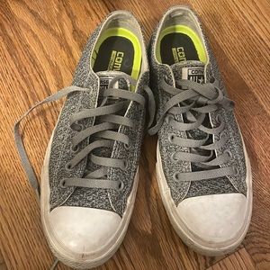 Converse all stars low top size 9
